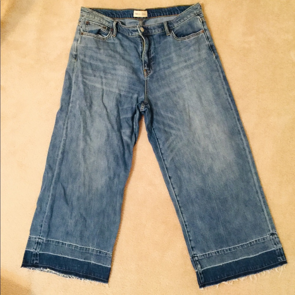 NEW! Gap Wide Leg Ankle Crop Pants!!